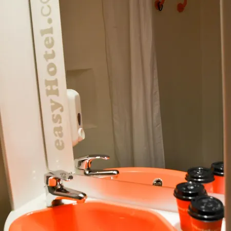 Hotel Easyhotel