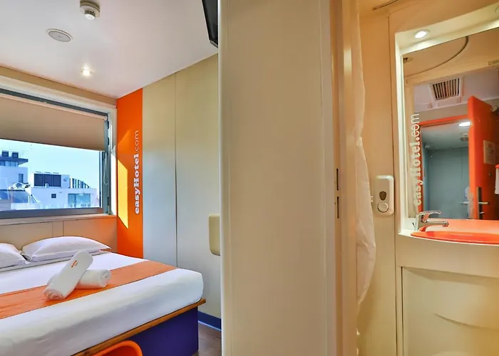 Easyhotel Hotel
