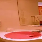 Easyhotel